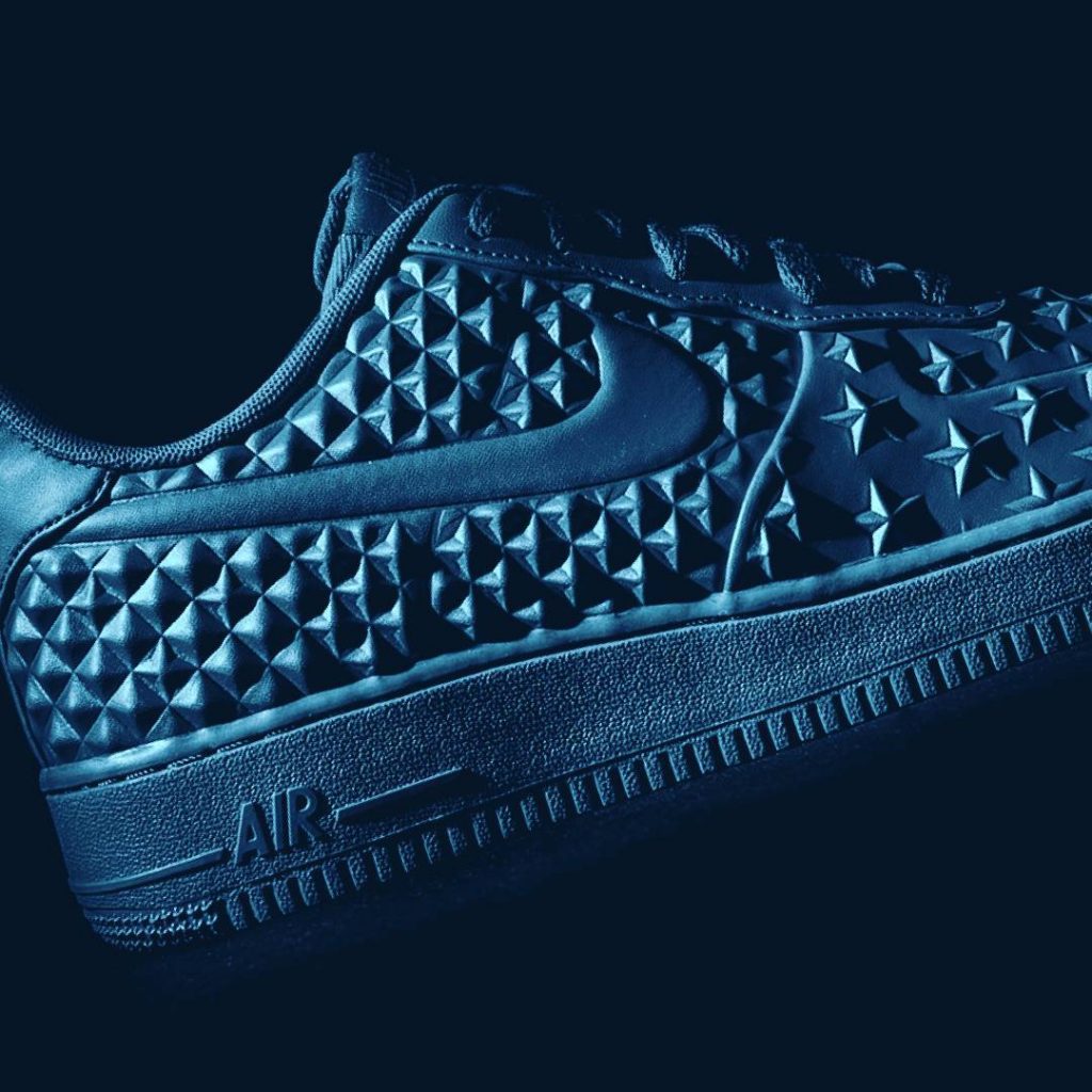NIKE AIR FORCE 1